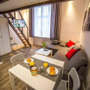 Heynow Apartament